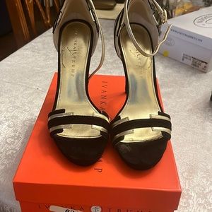 Ivanka Trump Black and gold Heel open toe